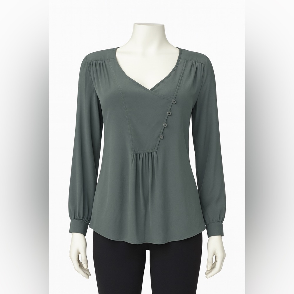 Anthropologie Silk Blouse Green V Neck Button Detail Top Size 2